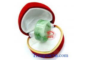 Nhẫn ngọc ngón cái đẹp