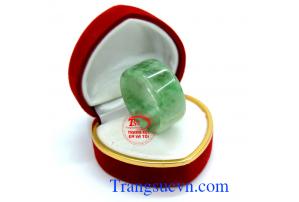 Nhẫn ngọc ngón cái đẹp