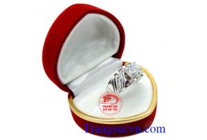 Nhẫn vàng trắng sang trọng
