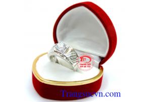 Nhẫn vàng trắng sang trọng