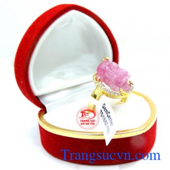 Nhẫn nữ Ruby kỳ diệu