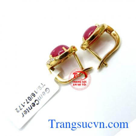Hoa tai nữ ruby ngọt ngào, hoa tai vàng tây 14k đẹp, sáng, đôi hoa tai vàng bọc đá quý Ruby thiết kế tinh tế, tôn thêm sự sang trọng, quý phái cho phái nữ.