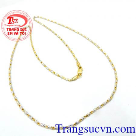 Dây chuyền mảnh nhỏ cho những ai thích sự nhẹ nhàng tinh tế, đeo mang lại may mắn
