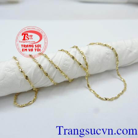 Dây chuyên nữ sáng bóng