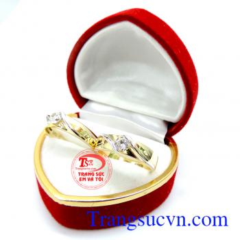 Nhẫn cưới mặt kim cương vàng tây