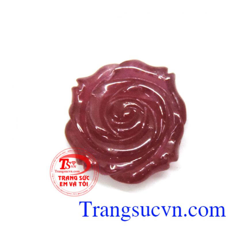 Ruby hồng ngọc rạng ngời
