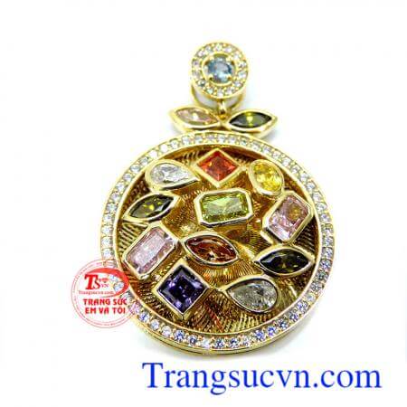 Mặt dây chuyền gắn đá sang trọng vàng 18k