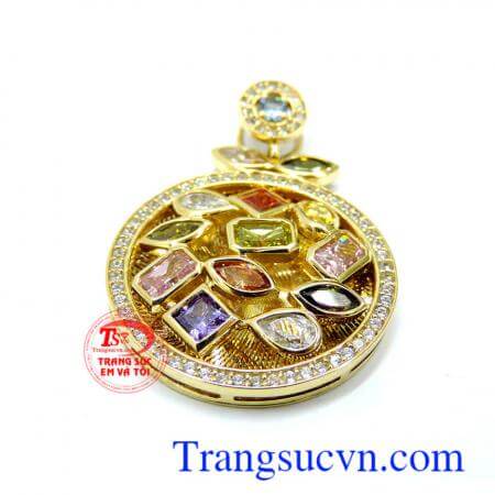 Mặt dây chuyền gắn đá sang trọng vàng 18k