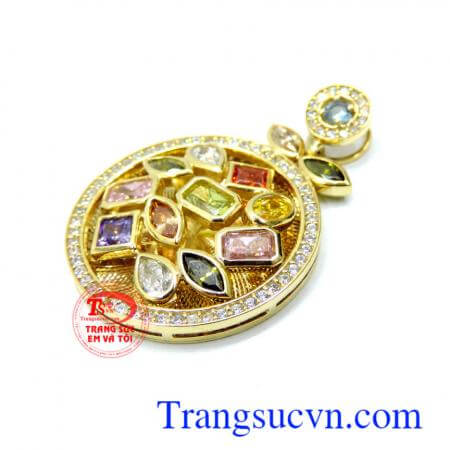 Mặt nữ vàng thanh lịch, mặt nữ vàng 18k đẹp, giá chuẩn. Mặt dây chuyền gắn đá sang trọng vàng 18k