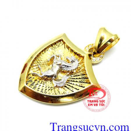 thiết kế tinh tế cho người tuổi ngọ, tượng trưng cho may mắn tài lộc, đeo bên mình như món trang sức thời trang lại vừa như bảo vật giữ của