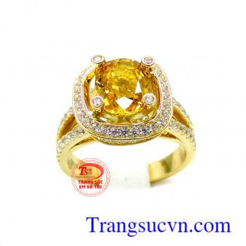 Nhẫn nữ đá quý sapphire vàng thiên nhiên sáng lấp lánh. Nhẫn nữ xoắn ốc sapphire vàng 18k