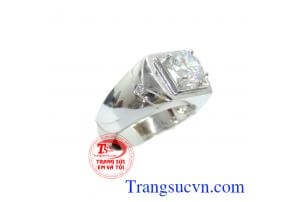 Nhẫn vàng trắng kiểu dáng cá tính