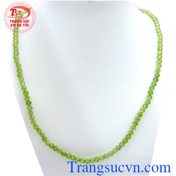 Chiếc vòng peridot đẹp tự nhiên