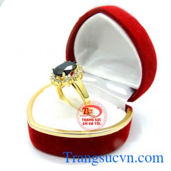 Nhẫn nữ đá sapphire thiên nhiên
