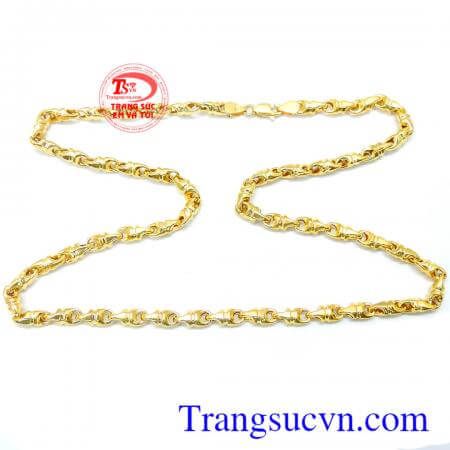 Dây chuyền vòng cổ vàng nam đeo vào sẻ tăng được sự mạnh mẽ củng như bản lĩnh của người đàn ông