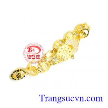 Trang sức nữ vàng tay kiểu dáng đẹp nữ tính. 