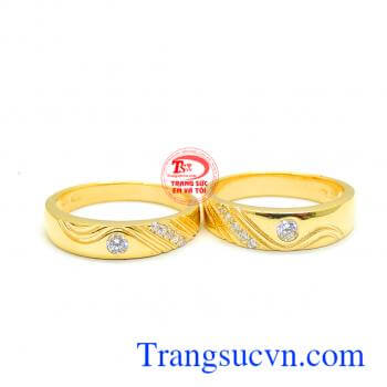 Nhẫn cưới vàng tây