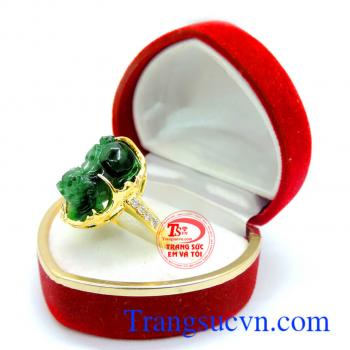 Nhẫn nữ tỳ hưu ngọc cẩm thạch vàng 14k