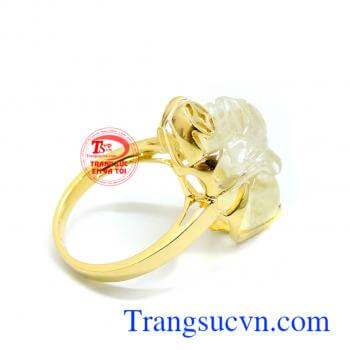 Nhẫn nữ tỳ hưu vàng tây chế tác tinh tế mang đến những đường nét sáng,bóng bền đẹp.