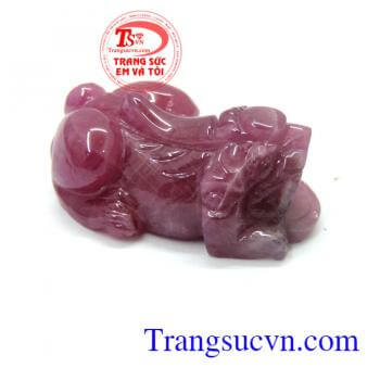 Tỳ hưu đá ruby hồng ngọc đẹp