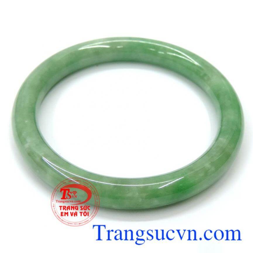 Vòng ngọc cẩm thạch giá tốt tự nhiên