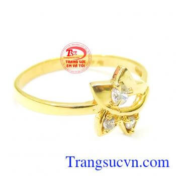 Nhẫn nữ vàng tây 10k nhỏ nhắn, đong đầy yêu thương. Nhẫn nữ ngôi sao đáng yêu