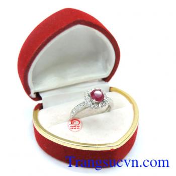 Nhẫn nữ vàng trắng ruby thiên nhiên có giấy kiểm định kèm theo,vàng trắng tinh khiết,Nhẫn nữ vàng trắng ruby bảo hành chu đáo,nhẫn nữ ruby món quà đẳng cấp