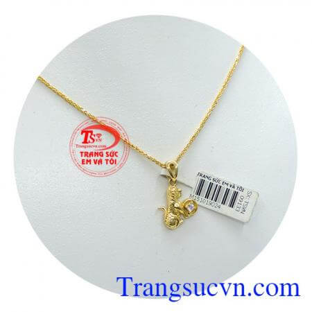 Dây chuyền bộ mặt tuổi dần được chế tác sắc nét, đẹp mắt, phù hợp với những người tuổi Dần.