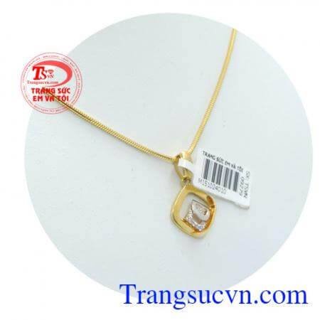 Trang sức bộ mặt dây dây chuyền nữ dành cho phái nữ, sản phẩm vàng tây với kiểu dáng trẻ trung,giá thành hợp lý bán hàng trên toàn quốc.