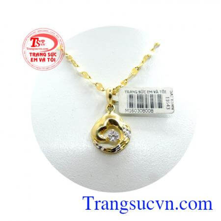 Bộ nữ trang mặt dây dây chuyền nữ, dây chuyền nữ vàng tây sang trọng đi cùng bộ sản phẩm với mặt dây vàng tây giá tốt, bộ sản phẩm chất lượng giá tốt trên toàn quốc.