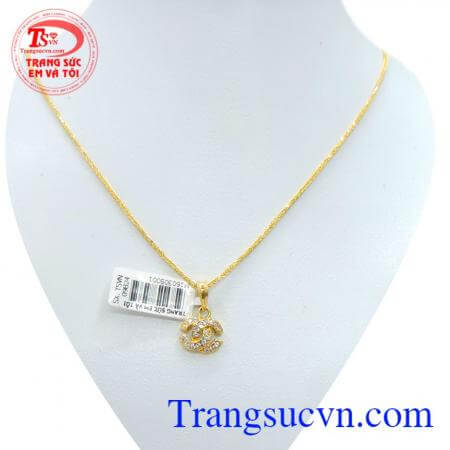 Bộ nữ trang vàng chanel đẹp gồm dây chuyền vàng 10k và mặt dây chanel vàng 10k, Em và Tôi đảm bảo về chất lượng.