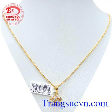 Bộ nữ trang vàng chanel đẹp sang trọng hiện đang được nhiều người yêu thích và lựa chọn.