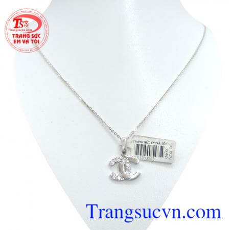 Bộ trang sức chanel vàng trắng 18k chất lượng, tinh tế. Bán trang sức vàng trắng kiểu dáng trẻ trung, bán hàng uy tín sản phẩm thương hiệu.