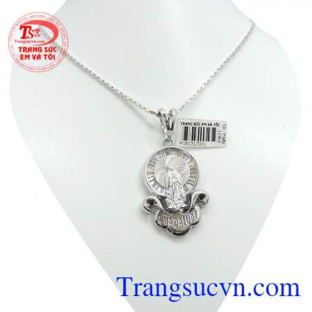 Bộ mặt dây vàng trắng Mẹ Maria là sản phẩm được nhiều khách hàng ưa chuộng và tin dùng. 