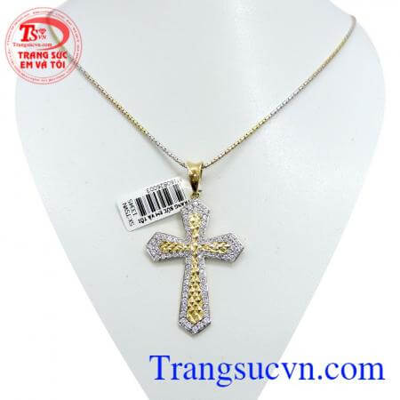 Bộ dây chuyền mặt chữ thập vàng màu là món quà ý nghĩa dành cho người thân, bạn bè. 