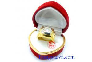 Nhẫn nam vàng tây