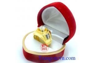Nhẫn nam vàng tây gắn kim cương
