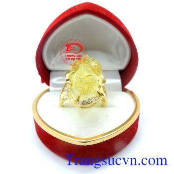 Giao hàng tận nơi trên toàn quốc. Nhẫn tỳ hưu thạch anh vàng chạm khắc