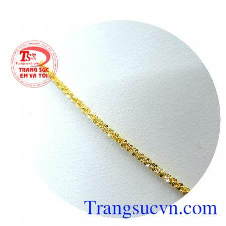 Sản phẩm trang sức dây chuyền nữ bên độc đáo vàng sang trọng dành cho nữ với chất lượng vàng đảm bảo,Uy tín do khách hàng bình chọn nhiều năm,vòng vàng cho nữ quý phái