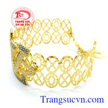 Chất lượng đảm bảo uy tín, khách hàng ưa chuộng nhiều năm. Vòng tay vàng nữ quý phái