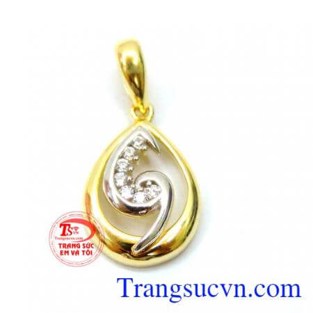 Mặt dây hình lá kết đá đẹp mặt dây chuyền nữ phù hợp mọi lứa tuổi.