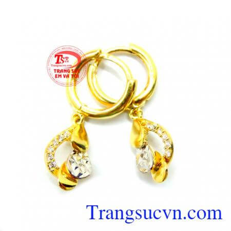 Hoa tai vàng kiểu trẻ trung vàng