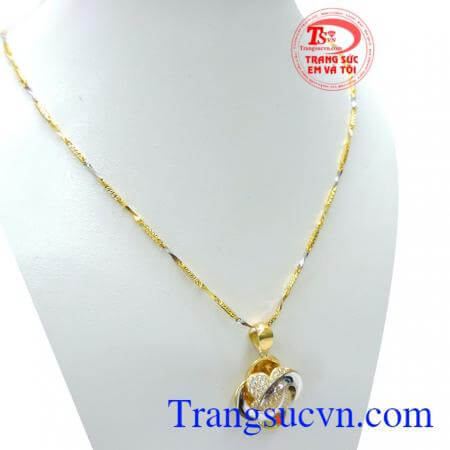 Công ty trang sức em và tôi bán bộ sản phẩm mặt dây kết hợp cùng dây chuyền vầng tây mẫu mã sản phẩm sang trọng quý phái. Dây chuyền nữ bộ mặt dây 10k chất lượng.