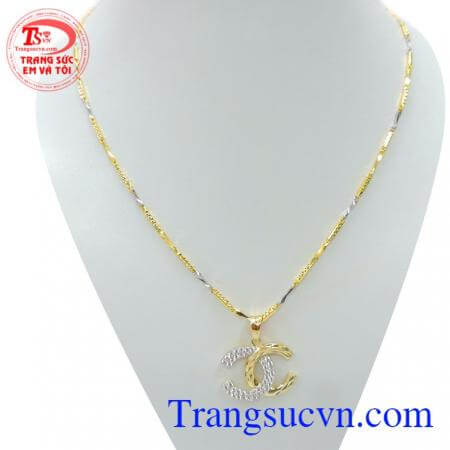 Dây chuyền nữ vàng tây đảm bảo chất lượng kết hợp cùng mặt dây logo chanel sang trọng