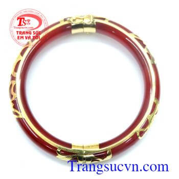 Vòng tay tinh tế và đẳng cấp. Vòng ngọc jadeite đỏ bọc vàng 10k