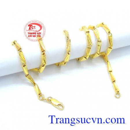 Dây chuyền nam mỏng manh 10k đẹp thể hiện đẳng cấp dành cho nam đeo hợp thời trang và sang trọng