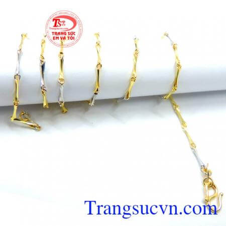 Dây chuyền vàng đeo hợp thời trang và đeo cùng mặt dây