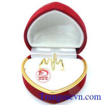 Nhẫn nữ vàng nhịp tim yêu thương là Nhẫn nữ mang lại nhiều may mắn sang trọng.