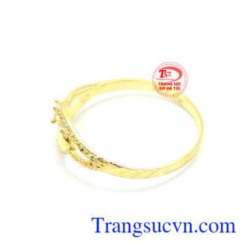 Thích hợp làm quà tặng, đồ lưu niệm. Nhẫn nữ vàng đẹp quý phái