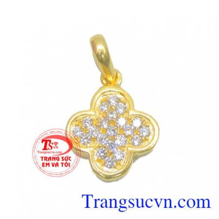 Mặt dây chuyền vàng tây dành cho nữ sang trọng